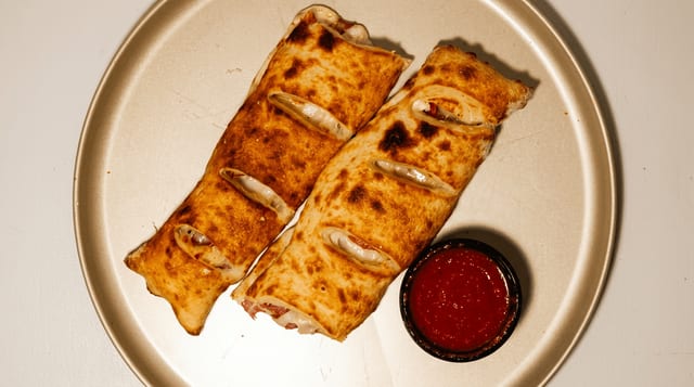 Delicatessa Stromboli.